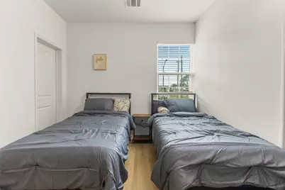 5506 Oakmont Villas Drive, Houston, TX 77091 - Photo 6