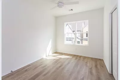 5506 Oakmont Villas Drive, Houston, TX 77091 - Photo 36