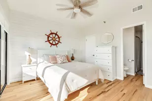 7700 Seawall Blvd, Galveston, TX 77551 - Photo 14