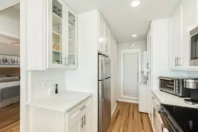 7700 Seawall Boulevard #302, Galveston, TX 77551 - Photo 10