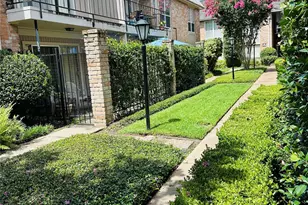 2224 S Piney Point Rd, Houston, TX 77063 - Photo 16