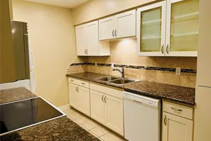 2224 S Piney Point Rd, Houston, TX 77063 - Photo 20