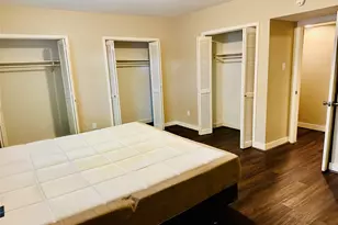 2224 S Piney Point Rd, Houston, TX 77063 - Photo 18