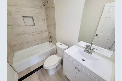 133 S Yaupon Street, Lake Jackson, TX 77566 - Photo 26