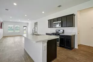 14161 Carly Pines Ct, Conroe, TX 77302 - Photo 8