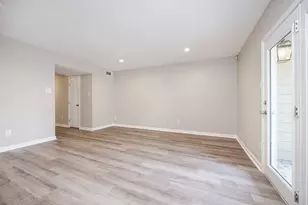 5005 Georgi Ln, Houston, TX 77092 - Photo 18