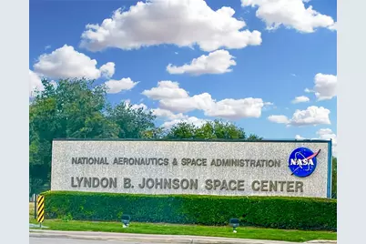 1880 Saxony Lane, Houston, TX 77058 - Photo 36