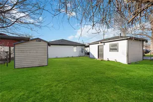 8115 Betty Boop St, Houston, TX 77028 - Photo 24