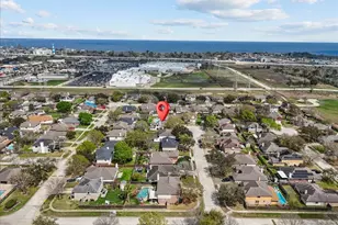 610 Oak Berry Dr, Kemah, TX 77565 - Photo 40