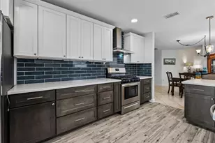 610 Oak Berry Dr, Kemah, TX 77565 - Photo 12