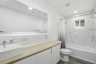 4929 Creekmont Dr, Houston, TX 77091 - Photo 12