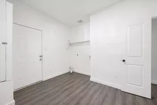 906 E Washington Ave, Navasota, TX 77868 - Photo 14