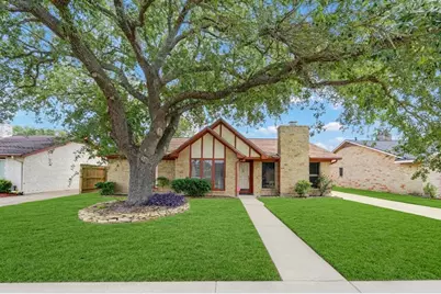 10122 Sageglow Drive, Houston, TX 77089 - Photo 2