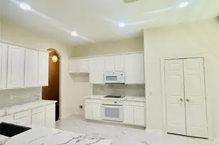 43 N Belfair Pl, The Woodlands, TX 77382 - Photo 10