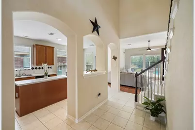 122 W Russet Grove Circle, The Woodlands, TX 77384 - Photo 10