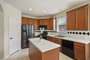 122 W Russet Grove Cir, The Woodlands, TX 77384 - Photo 12