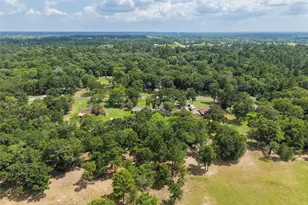 21 Wood Lodge Dr, Huntsville, TX 77320 - Photo 18