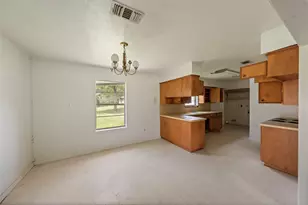 21 Wood Lodge Dr, Huntsville, TX 77320 - Photo 4