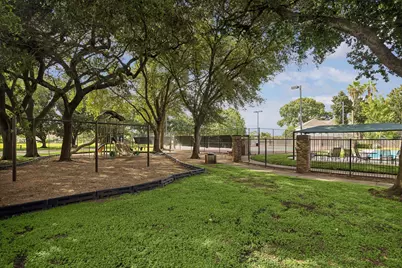 1419 Camelot Place, Sugar Land, TX 77478 - Photo 34