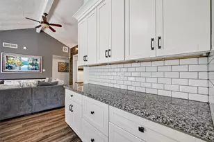 1011 Kensington Dr, Pearland, TX 77584 - Photo 20