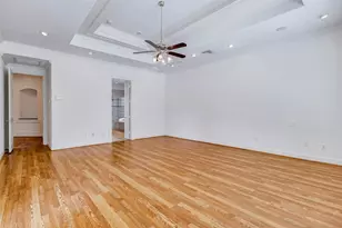 10713 Greenwillow St, Houston, TX 77035 - Photo 22