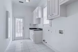 10713 Greenwillow St, Houston, TX 77035 - Photo 48