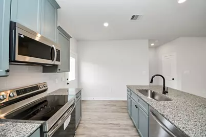 18745 Loom Drive, Conroe, TX 77306 - Photo 8
