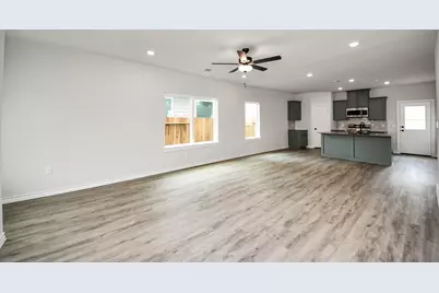 18745 Loom Drive, Conroe, TX 77306 - Photo 14