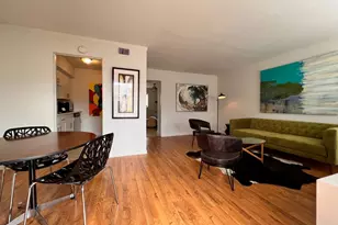 306 Hawthorne St, Houston, TX 77006 - Photo 2