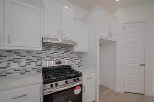 7307 W Knoll St, Houston, TX 77028 - Photo 14