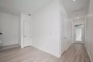 7307 W Knoll St, Houston, TX 77028 - Photo 32