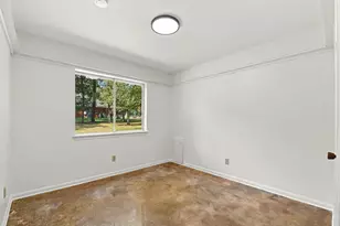 16402 Surrey Ln, Stagecoach, TX 77355 - Photo 20