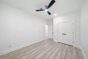9030 Brandon St, Houston, TX 77051 - Photo 20