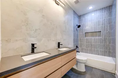 9030 Brandon Street #A/B, Houston, TX 77051 - Photo 40