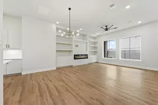 1930 Purswell Rd, Houston, TX 77055 - Photo 8