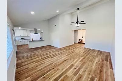 9614 Ravensworth Drive, Houston, TX 77031 - Photo 6