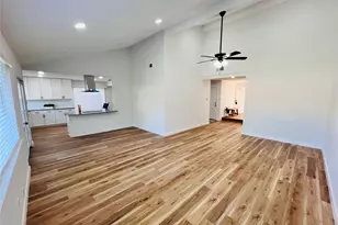 9614 Ravensworth Dr, Houston, TX 77031 - Photo 6