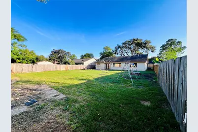 9614 Ravensworth Drive, Houston, TX 77031 - Photo 18