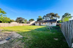 9614 Ravensworth Dr, Houston, TX 77031 - Photo 18