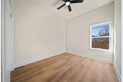 234 E 39th Street, Houston, TX 77018 - Photo 16