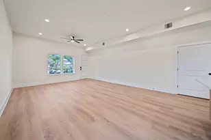 234 E 39th St, Houston, TX 77018 - Photo 22