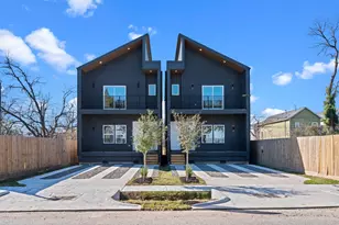 234 E 39th St, Houston, TX 77018 - Photo 2