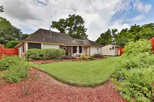 124 Zinnia St, Lake Jackson, TX 77566 - Photo 32