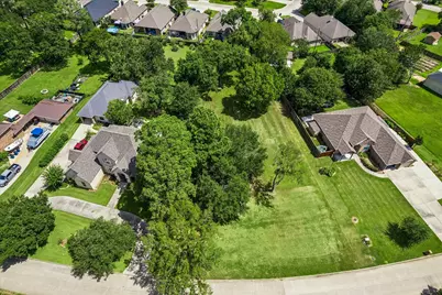 13055 Point Aquarius, Willis, TX 77318 - Photo 4