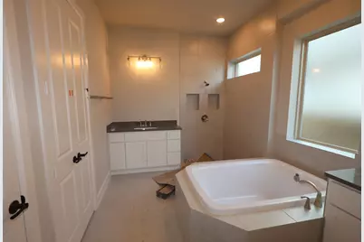 155 Silverbow Creek Way, Conroe, TX 77304 - Photo 10