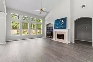 170 Linton Downs Pl, The Woodlands, TX 77382 - Photo 10