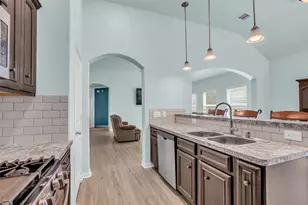 15031 Meadow Glen N, Conroe, TX 77306 - Photo 12