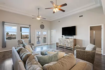 1009 N Monkhouse Drive, Crystal Beach, TX 77650 - Photo 12