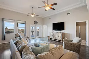 1009 N Monkhouse Dr, Crystal Beach, TX 77650 - Photo 12