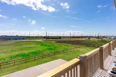 1009 N Monkhouse Drive, Crystal Beach, TX 77650 - Photo 8